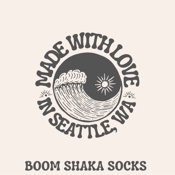 SOLD - Nike Tie Dye Women’s 6-10 Crew Socks Dri Fit Purple White Medium - Picture 4 of 5